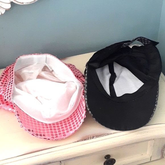 Pair of sparkle sequin and velvet billed hats ❄️ - Picture 6 of 6